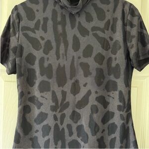 Gray Leopard Print T-Shirt